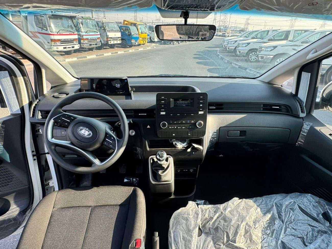 Hyundai Staria HYUNDAI STARIA 2.2L DIESEL VAN 2026 11 SEATER