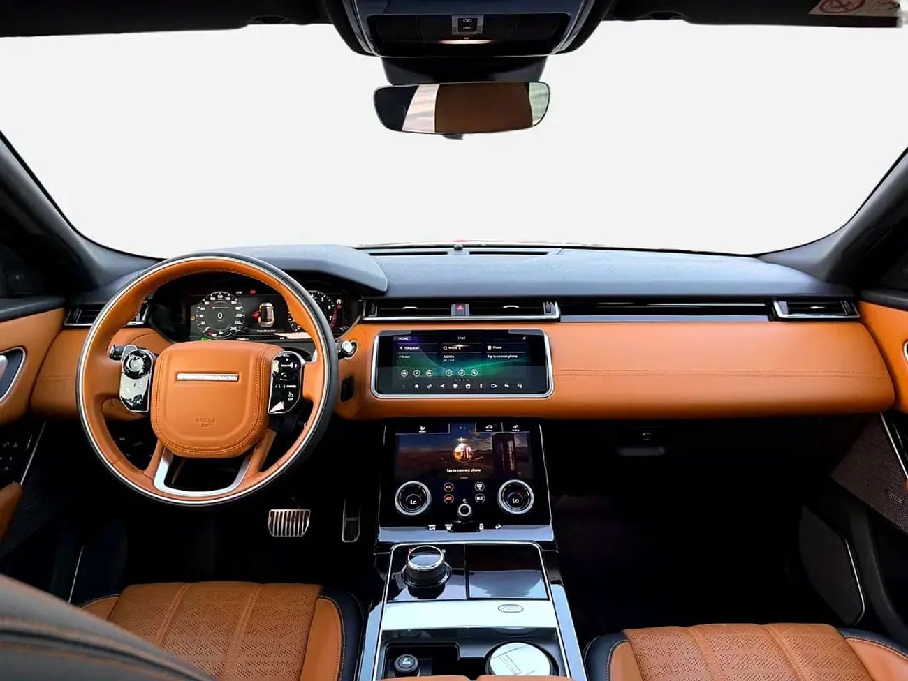 Land Rover Range Rover Velar R-DYNAMIC SE LUXURY R-DYNAMIC SE | P250 | PANORAMIC ROOF | 2.0L TURBO | GCC