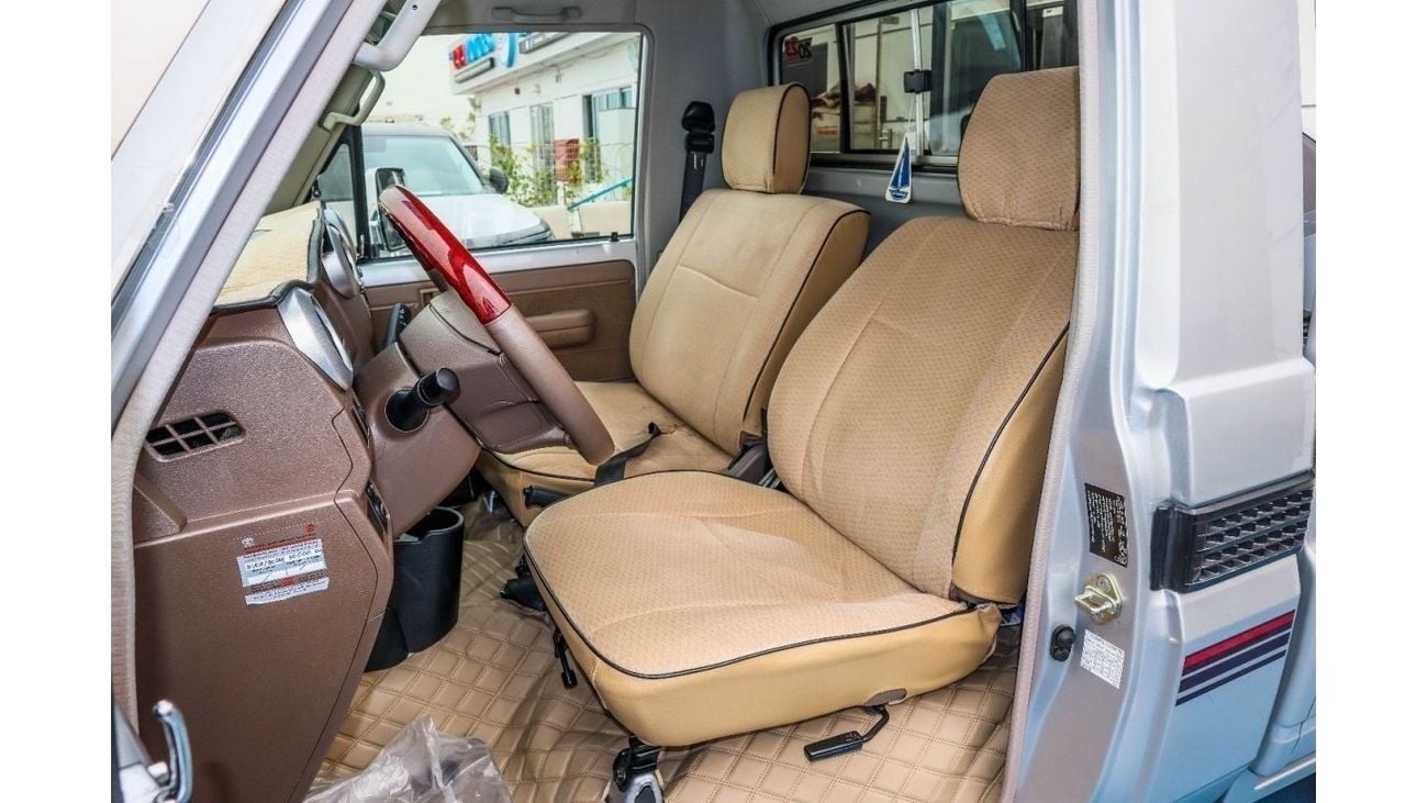 Toyota Land Cruiser Pick Up 2023 MODEL TOYOTA LAND CRUISER 79 SINGLE CAB PICKUP LX V6 4.0L PATROL 4WD MANUAL TRANSMISSION