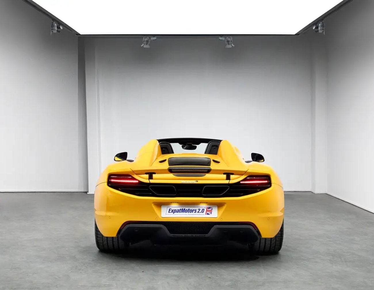 مكلارين MP4-12C سبايدر FDSH • Warranty • GCC