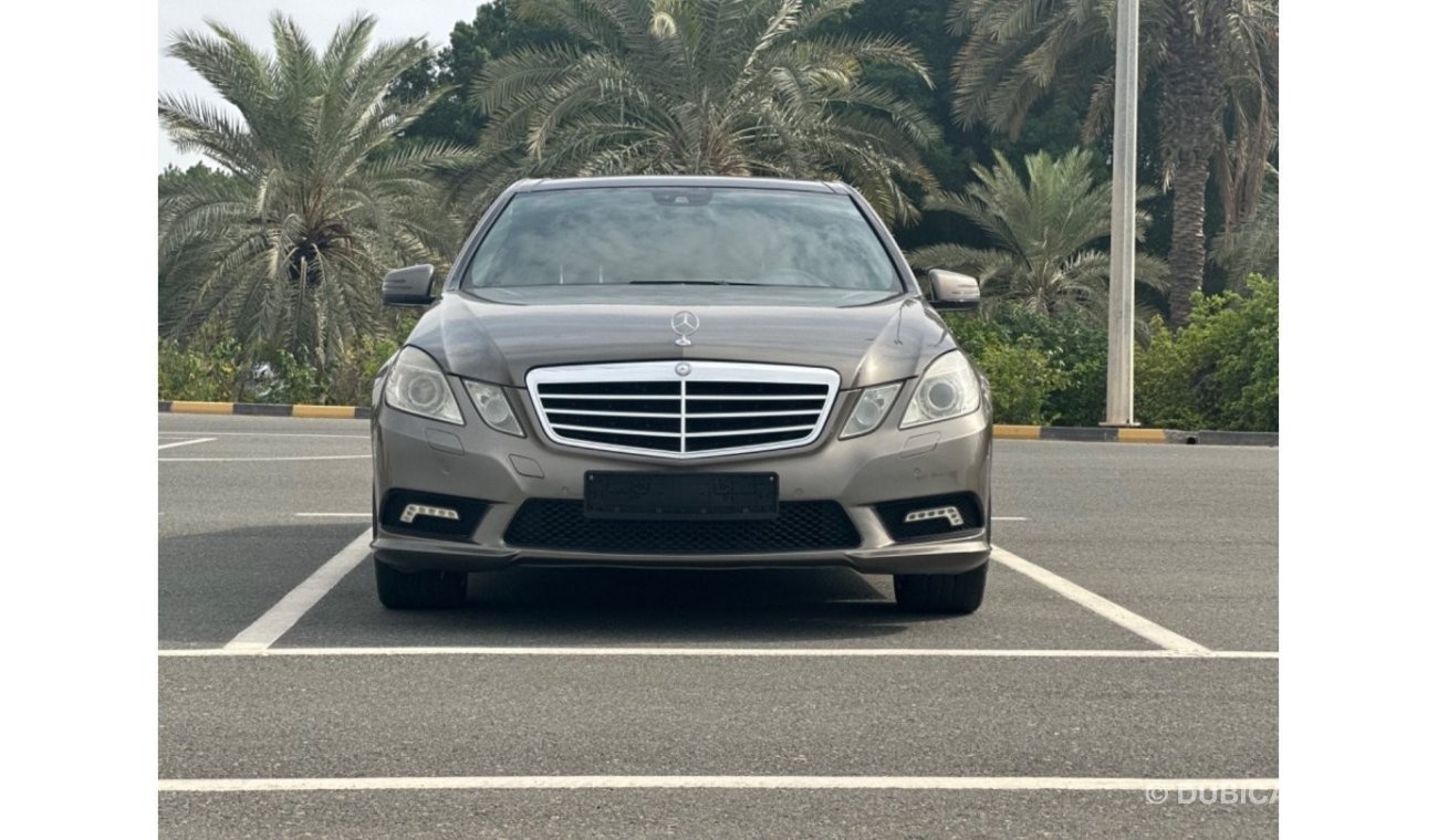 Mercedes-Benz E 250 Model 2010 GCC CAR PERFECT CONDITION INSIDE AND OUTSIDE FULL OPTION PANORAMIC ROOF LEATHER SEATS NAV