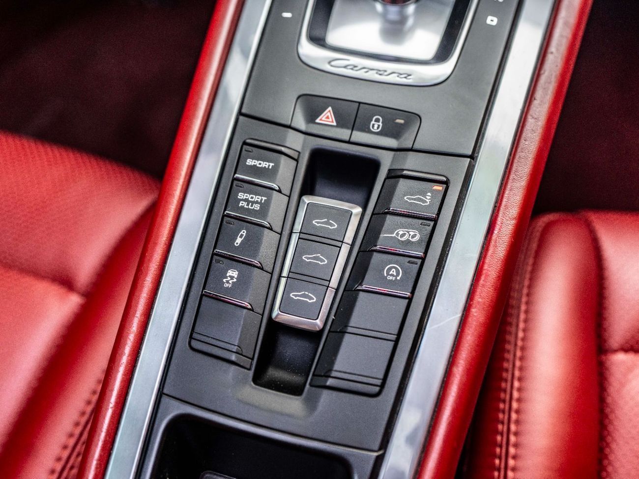 Porsche 911 Carrera S 3.8L (385 HP) Coupe