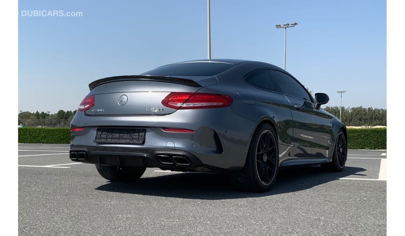 مرسيدس بنز C 63 كوبيه