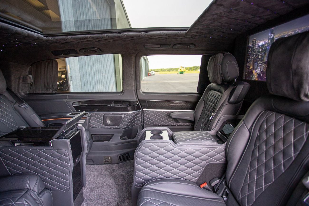 مرسيدس بنز V 300 Senzati® Jet Class® Oryx Edition® 6 Seat Ebony Leather