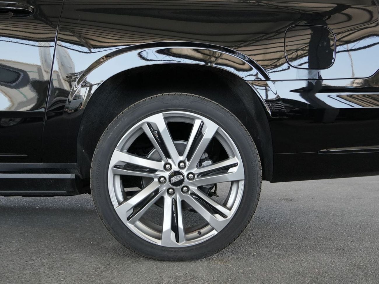 كاديلاك إسكالاد 2026 ESCALADE ESV SPORT PLATINUM CAPTAIN SEATS BRAND NEW 0KM