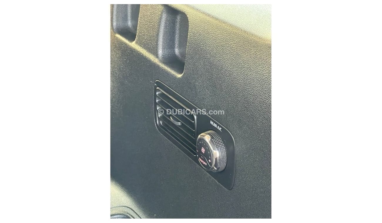 كيا سورينتو 2020 Kia Sorento 3.3L V6 Push Start MidOption+ 7 seater / EXPORT ONLY