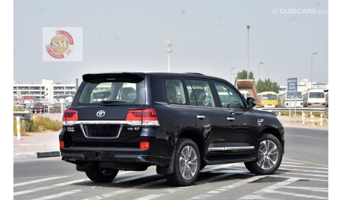 Toyota Land Cruiser 200 VX-E V8 5.7L AT GRAND TOURING