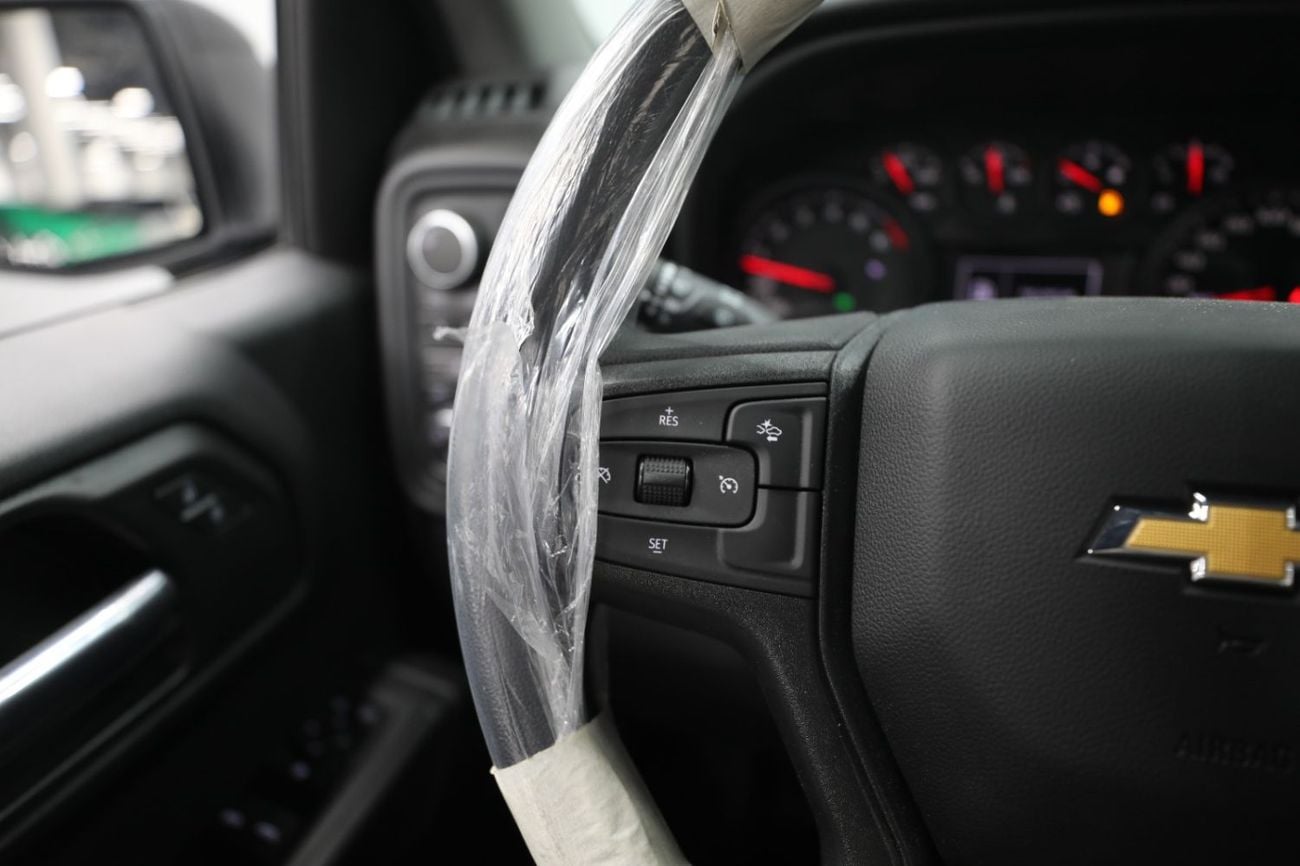 Chevrolet Silverado V8 5.3L 355 Hp 4X4 | GCC | Brand New | AED 3,550 monthly with 0% Down-Payment | Under Warranty | Ref