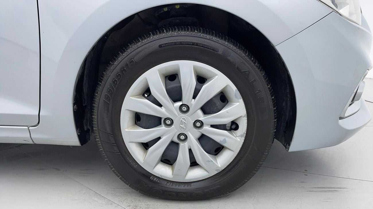 Hyundai Accent GL 1.6 | Zero Down Payment | Free Home Test Drive