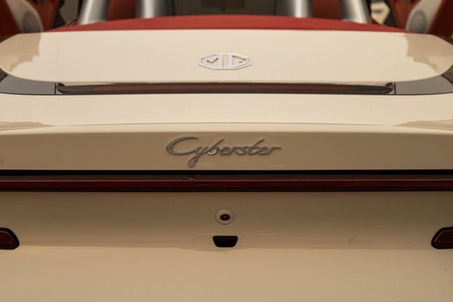 MG Cyberster STANDARD, миниатюра 30