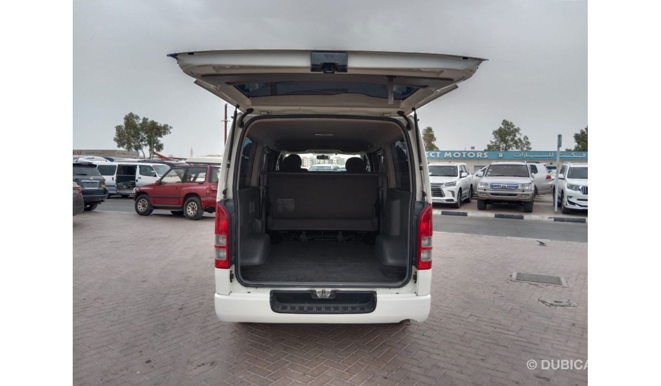 تويوتا هاياس TOYOTA HIACE VAN RIGHT HAND DRIVE (PM1555)