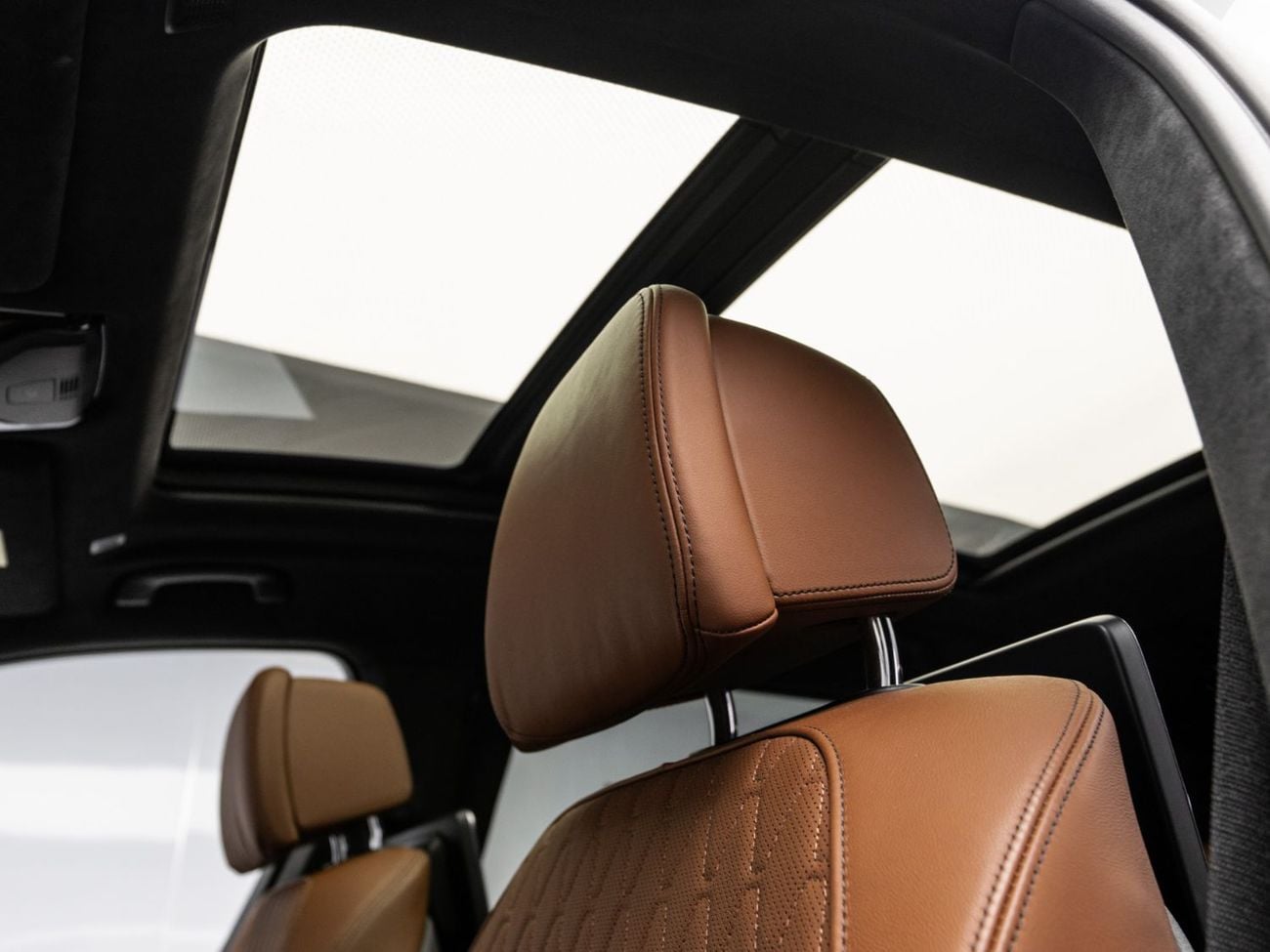 بي أم دبليو X7 2022 BMW X7 xDrive 40i, 3.0L TC I6, 4WD, 375 bhp, 7 Speed Automatic