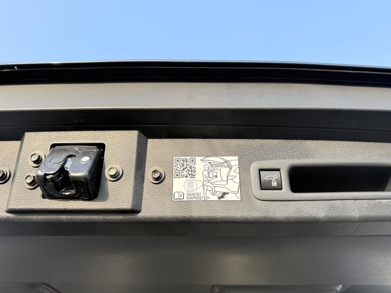 Toyota Sienna XLE hybrid 2.5 L premium