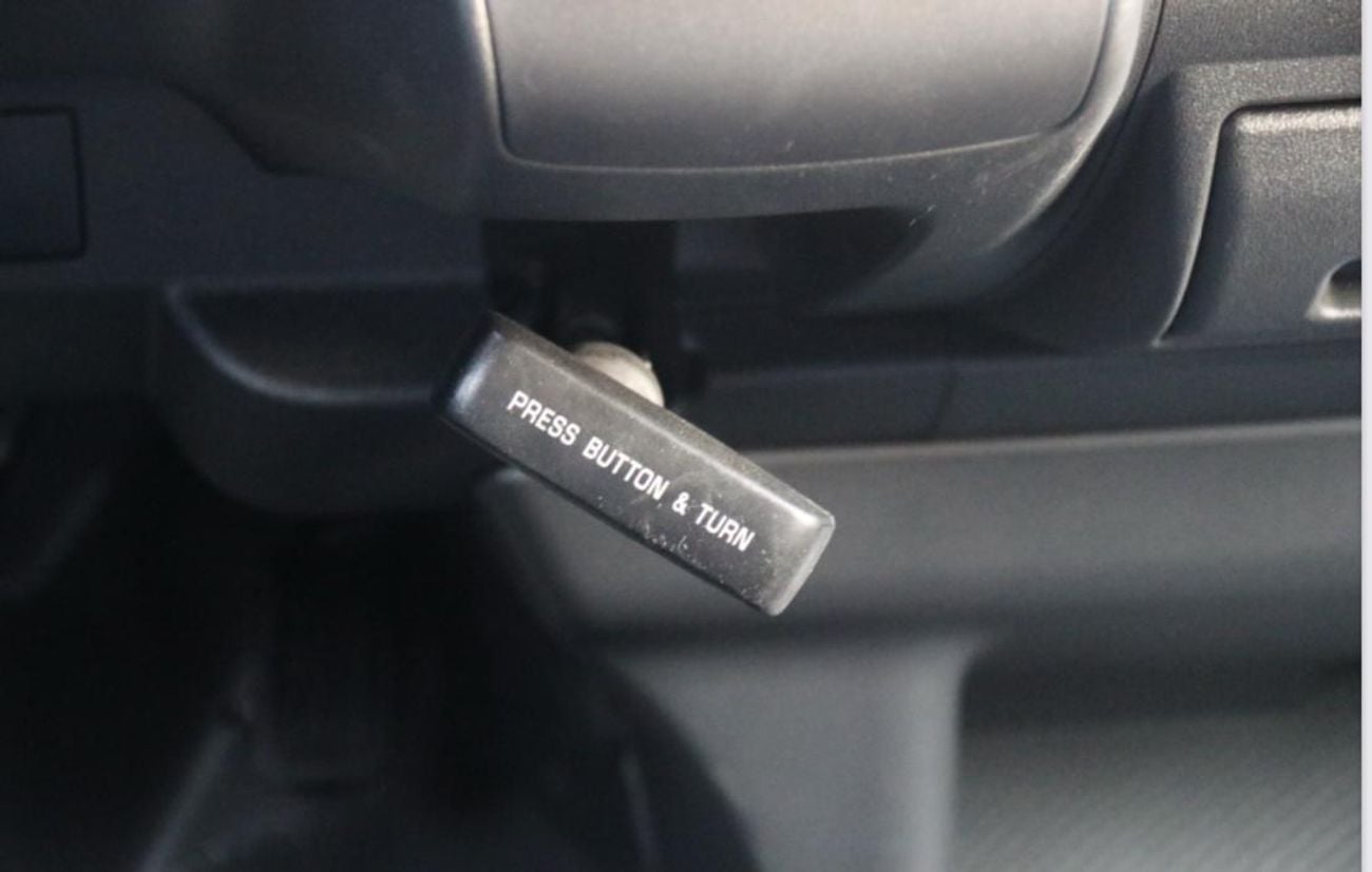 Toyota Hiace DX HIACE 2.7L AC