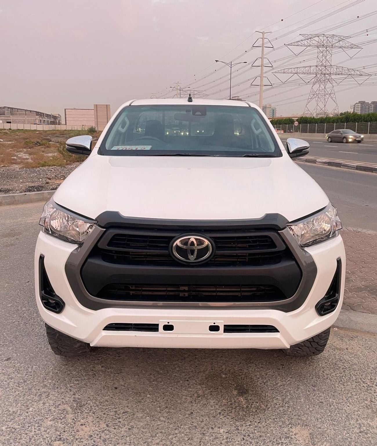 تويوتا هيلوكس DIESEL 2.8 LITER ,RIGHT HAND DRIVE ,MANUAL GEAR ,FOR EXPORT ONLY