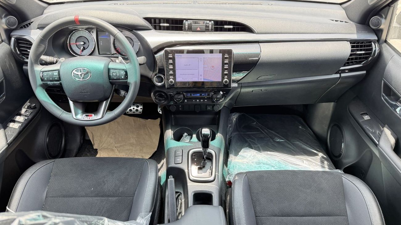 تويوتا هيلوكس Toyota Hilux GR 4.0L Petrol 2025YM