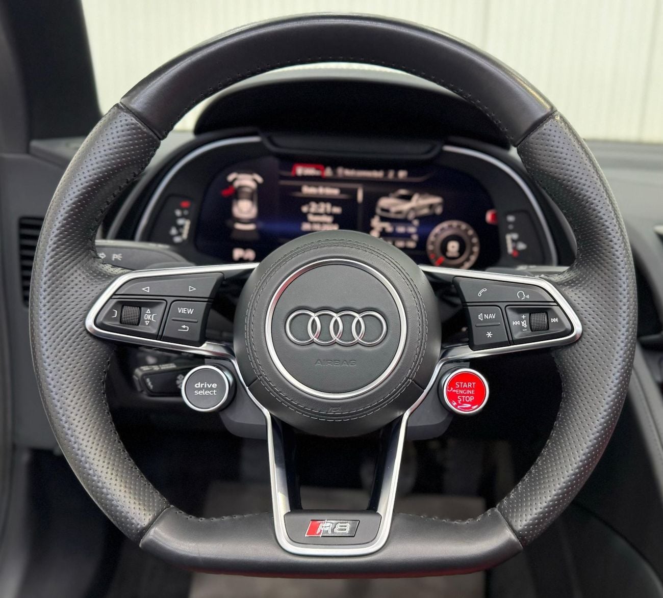 Audi R8 Spyder Std 5.2L 2017 Audi R8 Spyder V10, Warranty, Full Service History, Carbon Fiber Package, Very 