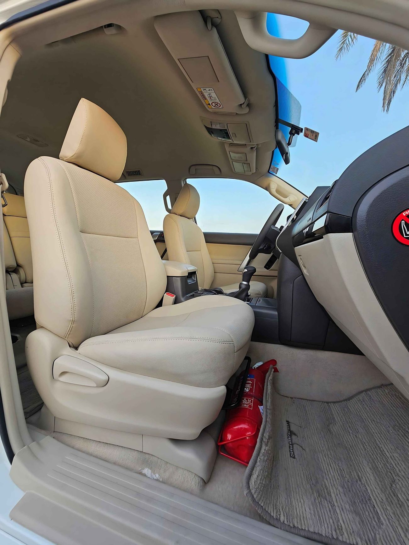 تويوتا برادو GXR V6/ LOW MILEAGE/  LEATHER/ DVD CAMERA/  SPARE UP/ 1670 MONTHLY / LOT# 84633