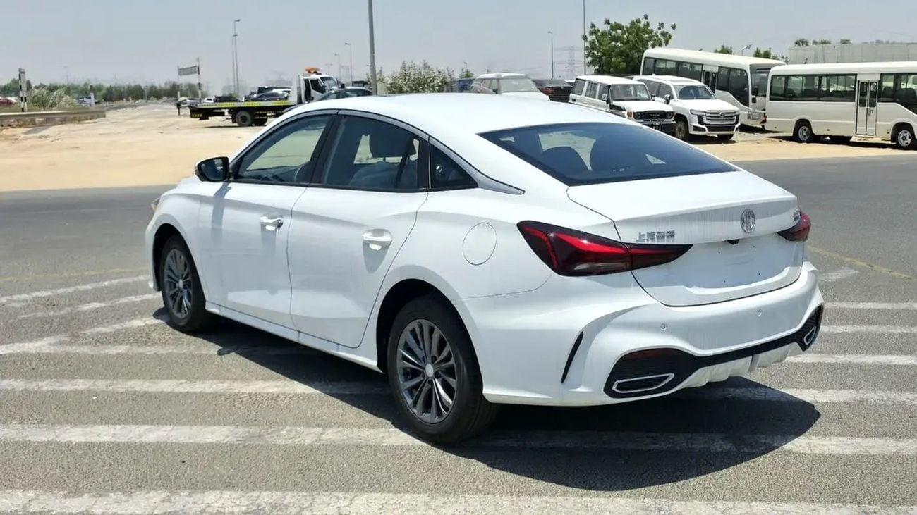 أم جي 5 Luxury 1.5L TURBO Chinese Specs - Brand