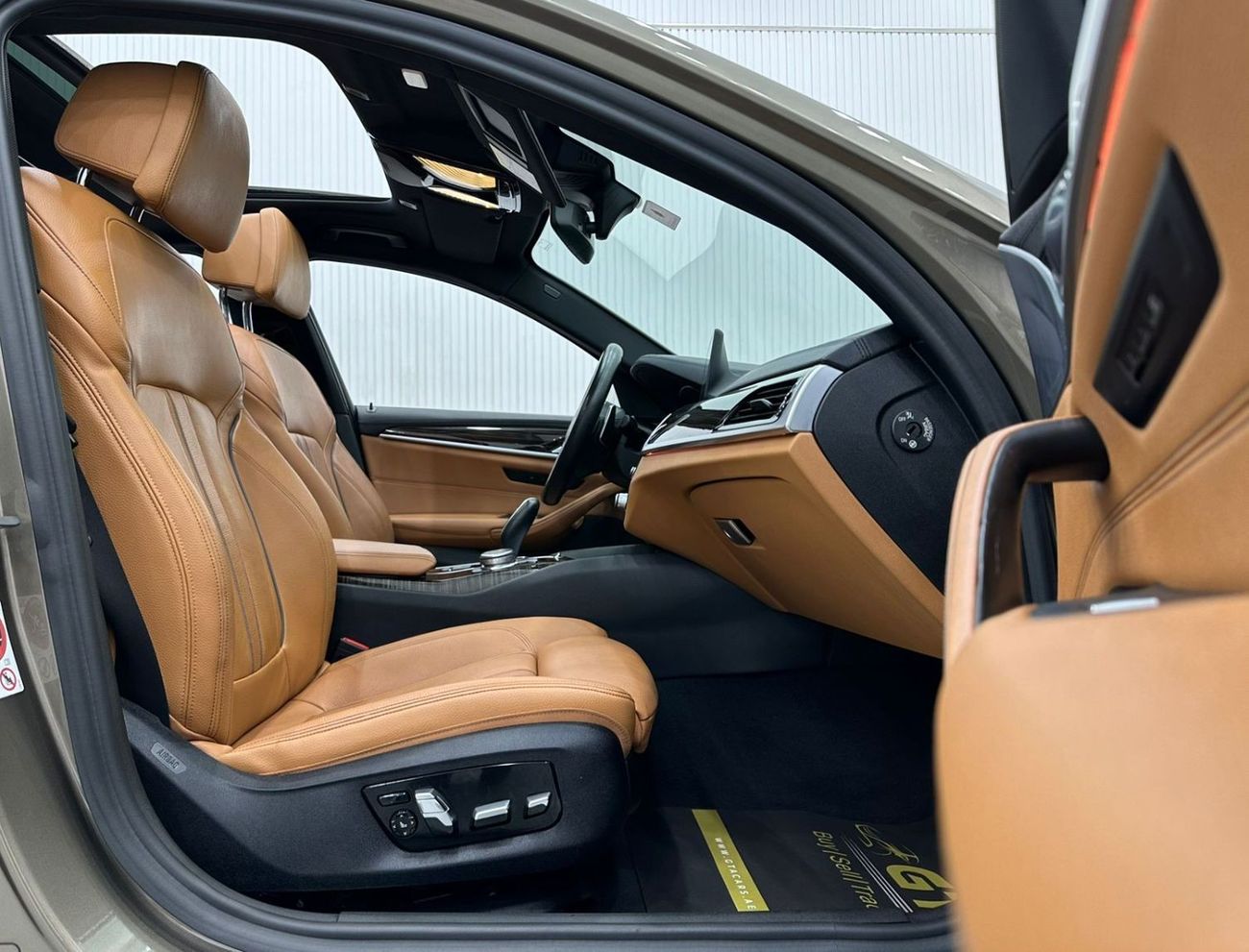 BMW 530i M Sport 2017 BMW 530i Sport-Line, Warranty, Full Service History, Full Options, GCC