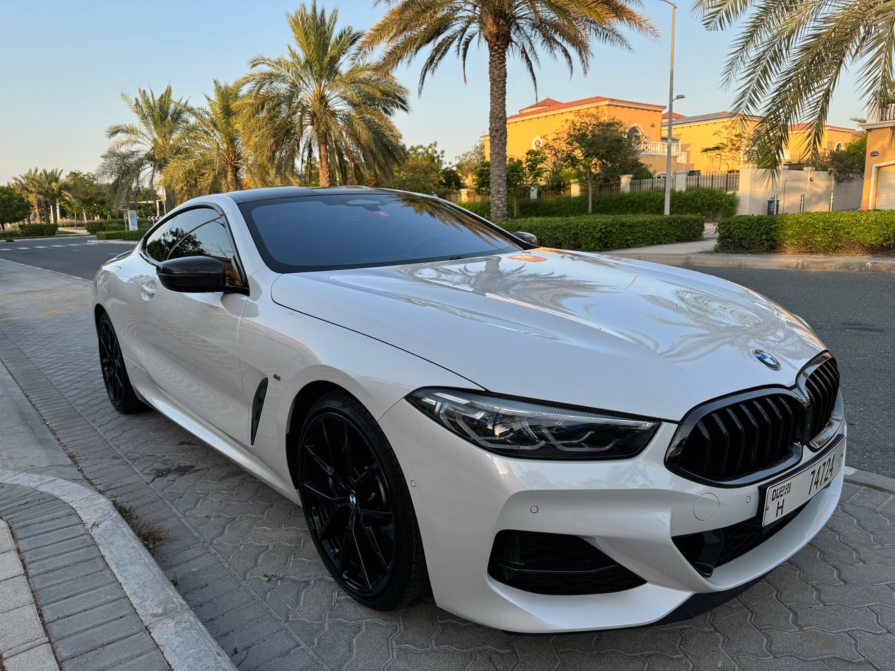 بي أم دبليو M850i