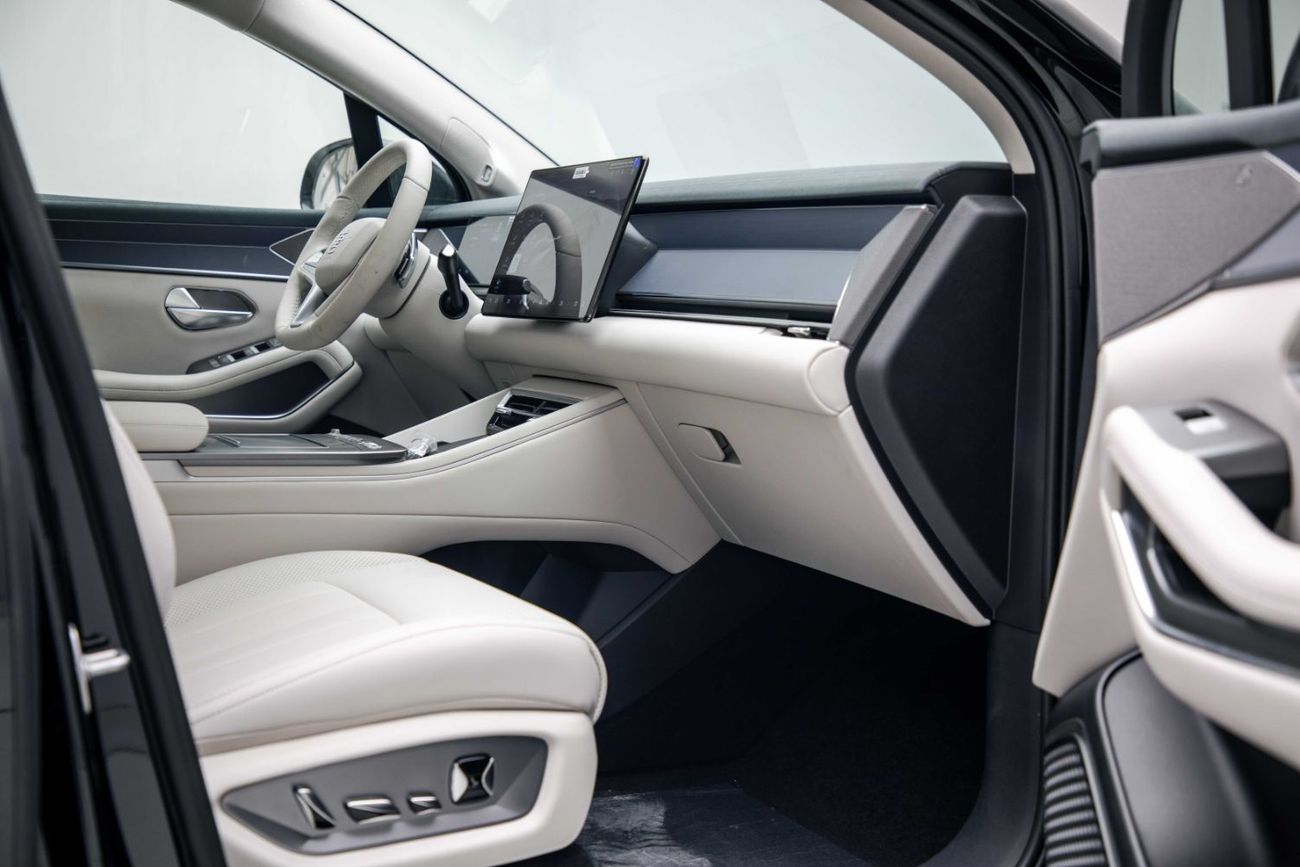 بي واي دي تانغ ل Flagship Lidar EV - Black Inside Grey | Export Only