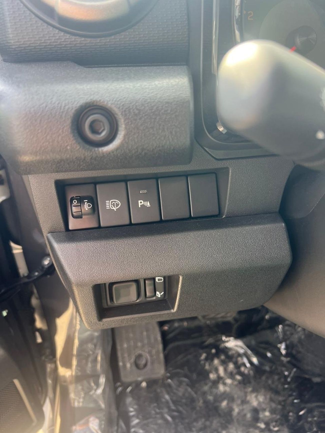 Suzuki Jimny Suzuki jimny 4 Door GLX  2024 Model years  Rims 17