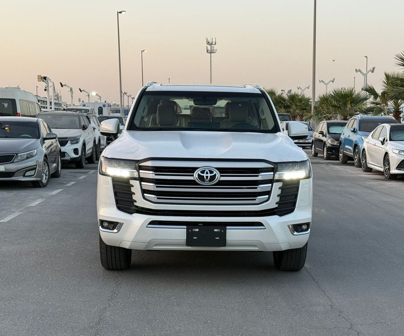 تويوتا لاند كروزر LAND CRUISER GXR 4.0L FULL OPTION 2025 MODEL