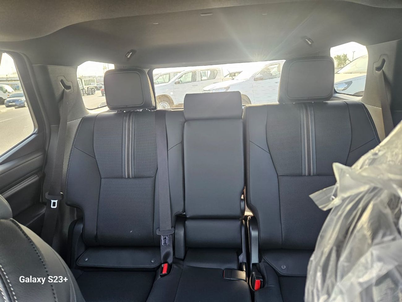 تويوتا Runner4 2025 Toyota 4Runner 2.4L Turbo Limited 7 Seats