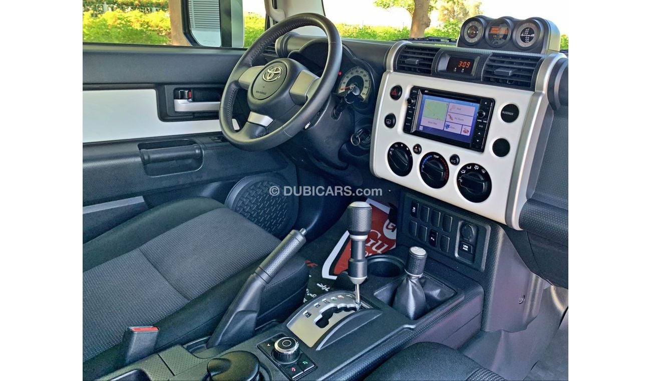 Toyota FJ Cruiser GCC - Excellent Condition - Agency Maintained - Fox Suspension Kits - Bank Finance Facility