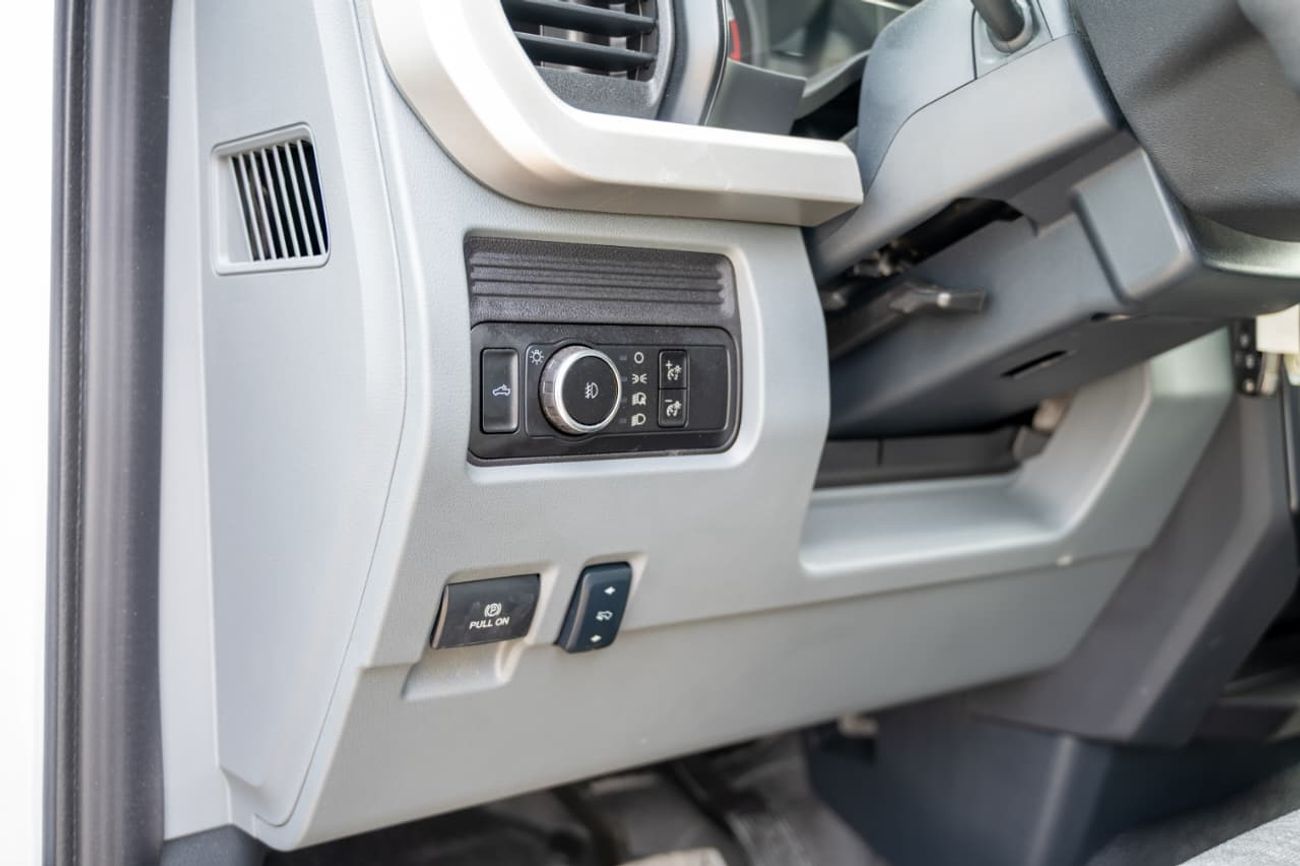 فورد F 550 Super duty XLT | 6.7L Power Stroke V8 Turbo Diesel | 4x4 | Automatic