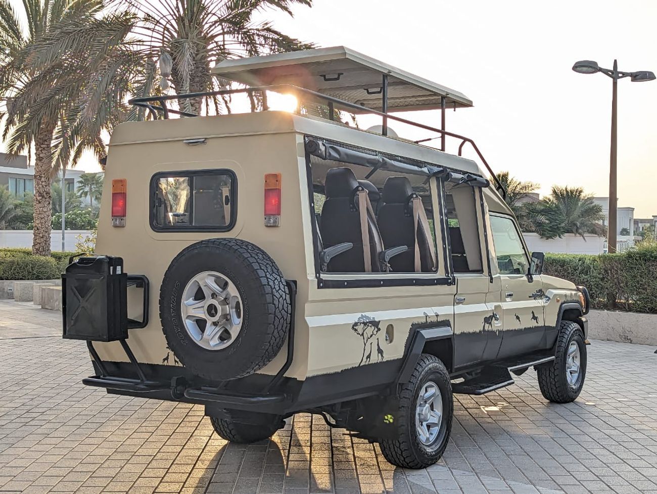 تويوتا لاند كروزر بيك آب TOYOTA LAND CRUISER PICKUP SAFARI