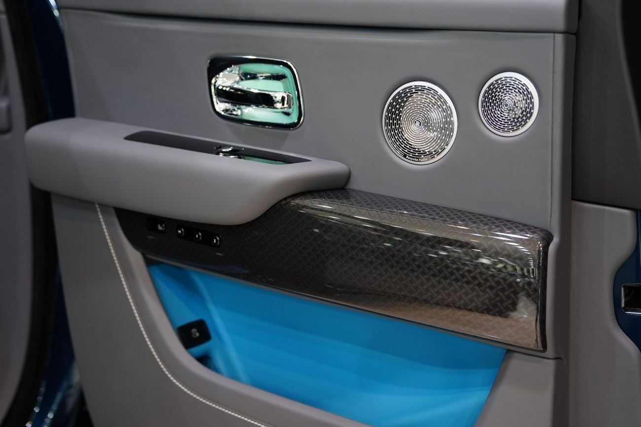 Rolls-Royce Cullinan Black Badge, Series II, BRAND NEW, Executive Seat w/ Entertainment, Bespoke Audio, Dealer Warr + Ser