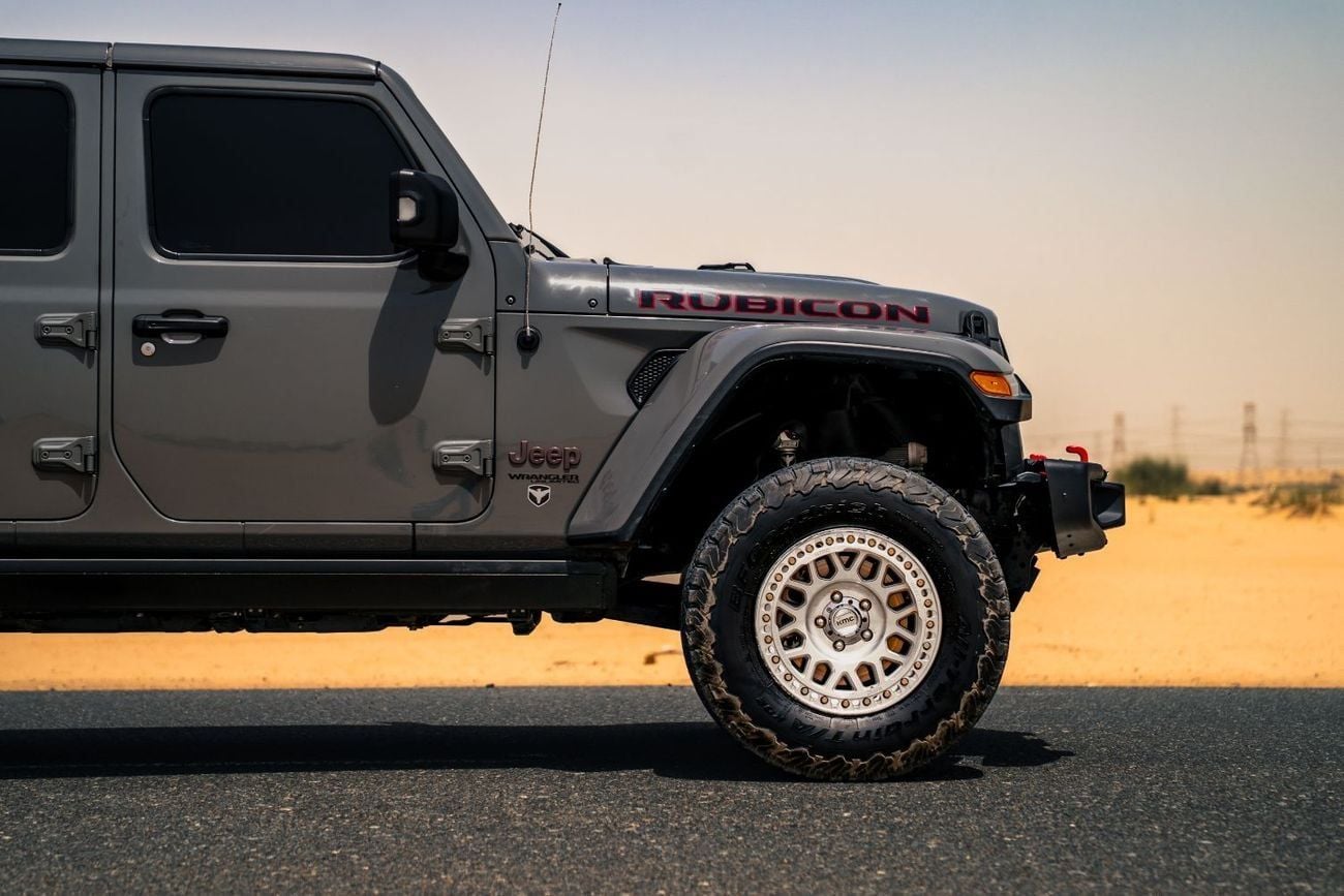Jeep Wrangler Unlimited RUBICON Fully loaded under warranty and service contract completely serviced and ready to go