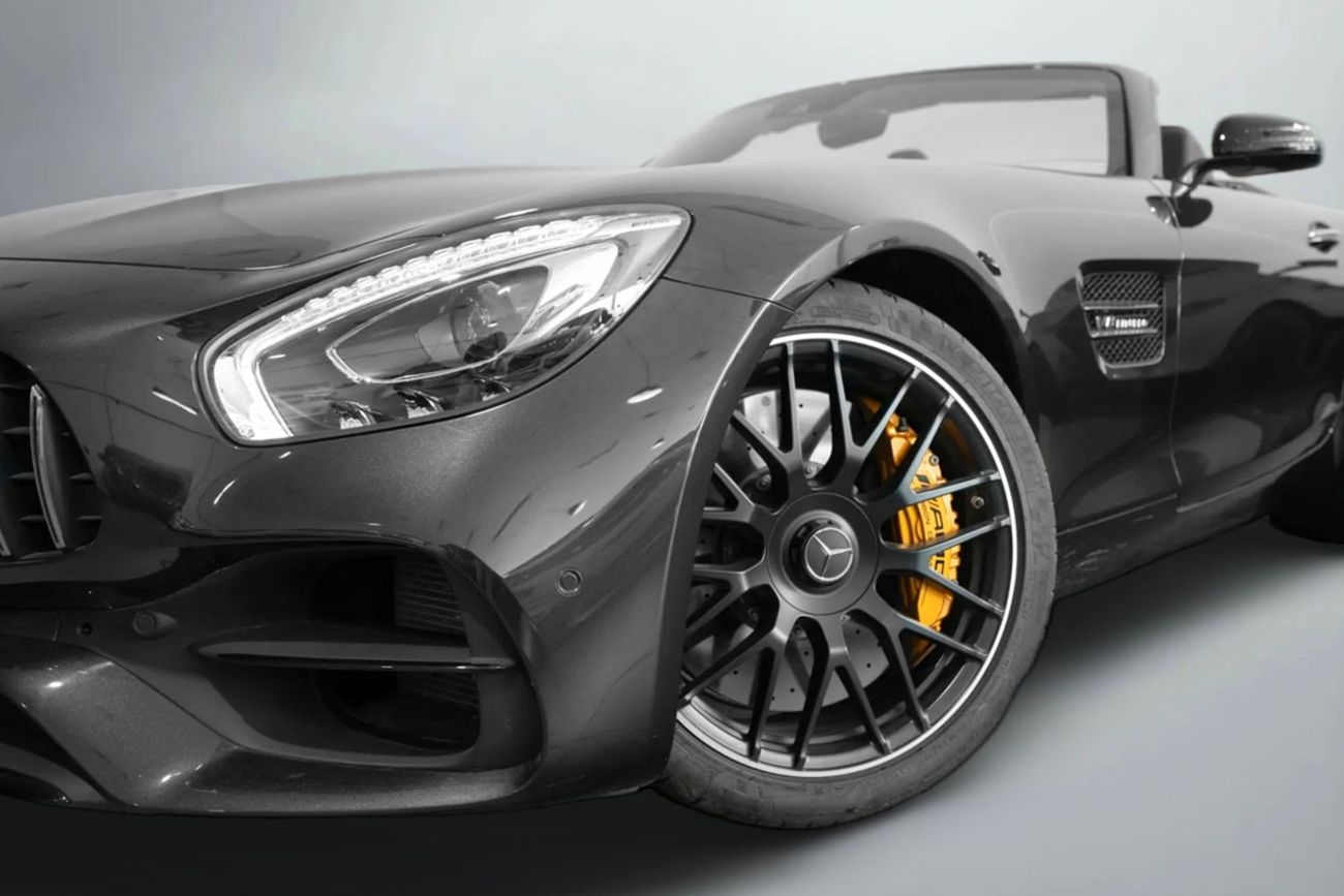 Mercedes-Benz AMG GT S Roadster