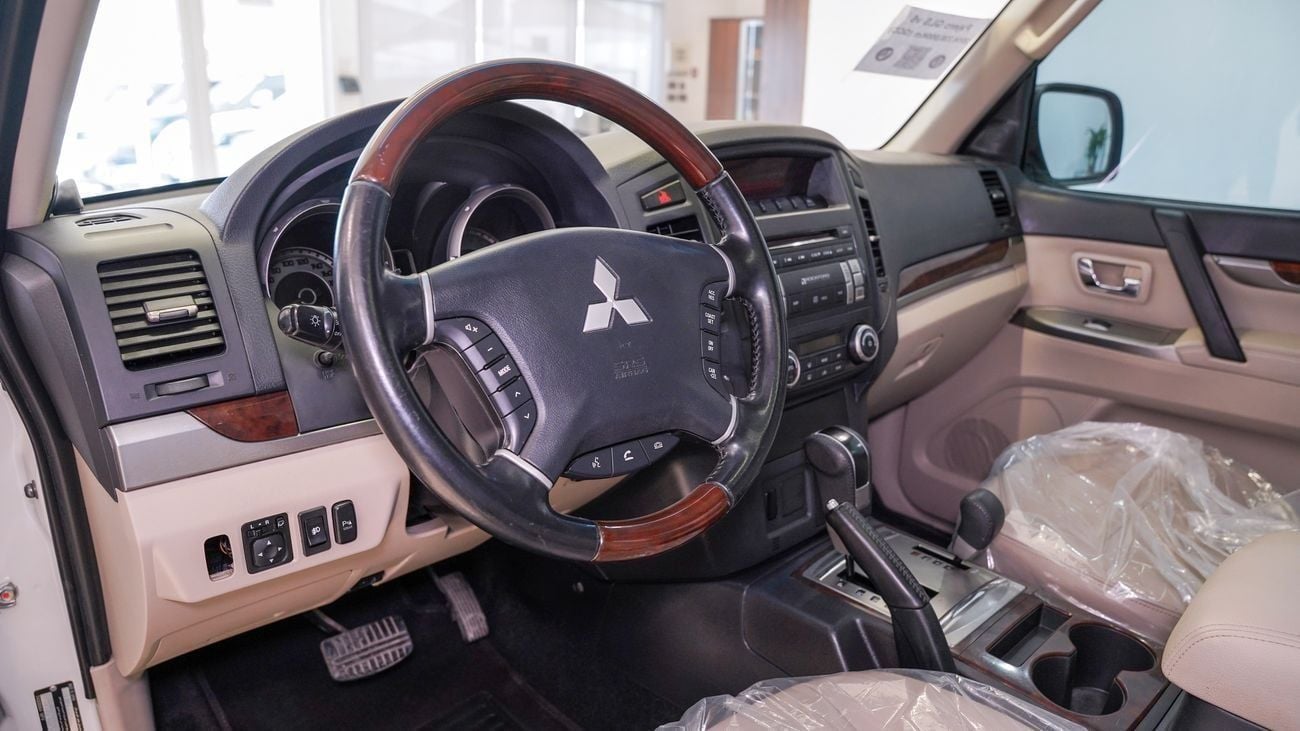 ميتسوبيشي باجيرو