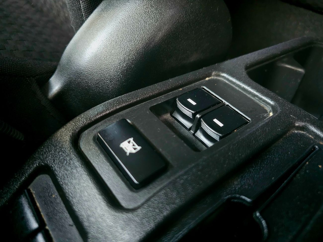 سوزوكي جيمني GLX/ DUAL TONE/ AUTOMATIC/ ORIGINAL PAINT/ 1.5L V4/ LOW MILEAGE