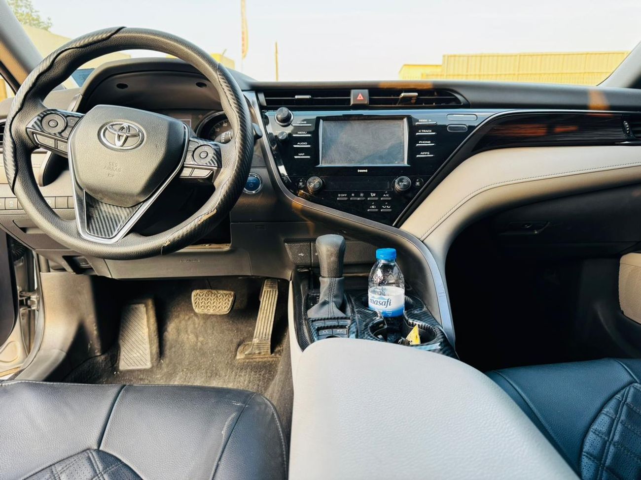 تويوتا كامري LE 2.5L (215 HP)