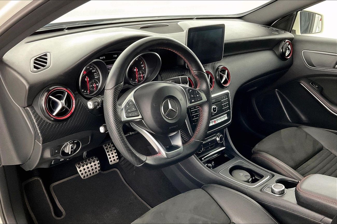 Mercedes-Benz A 250 Sport AMG (W176) | 1 year free warranty | 0 Down Payment