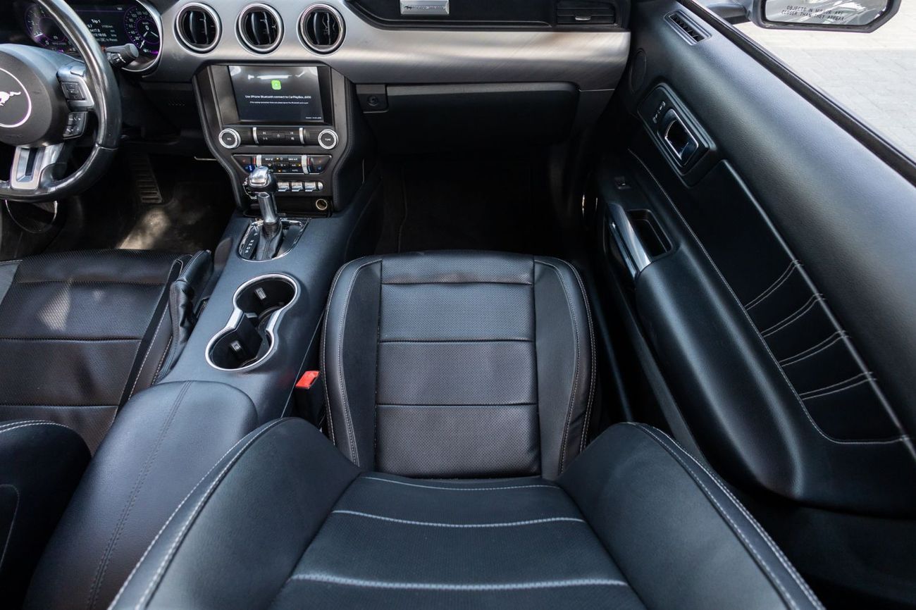 Ford Mustang Premium