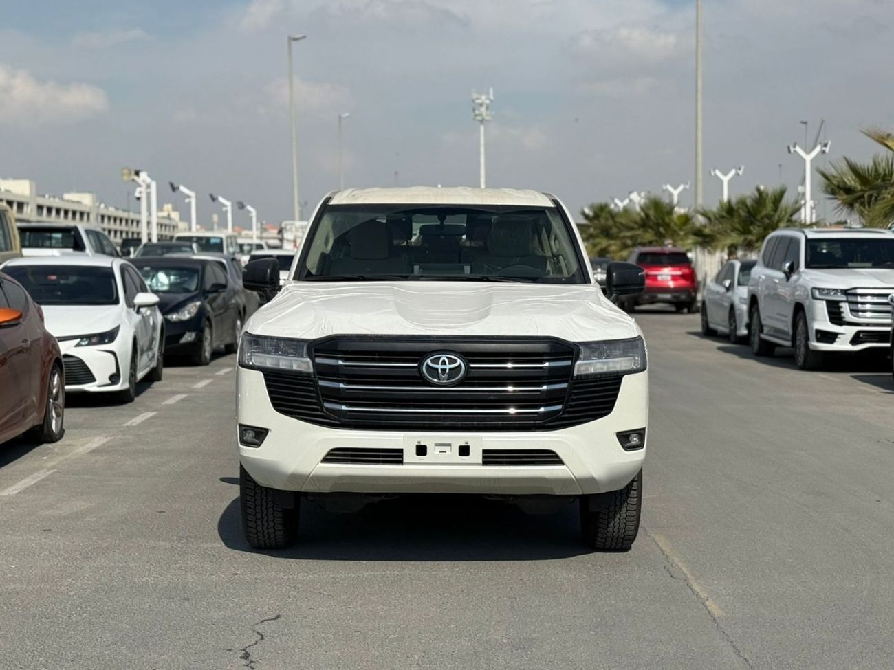 Toyota Land Cruiser Land Cruiser GXR-E 3.3L Diesel Twin Turbo , Basic Option , 2025 Model