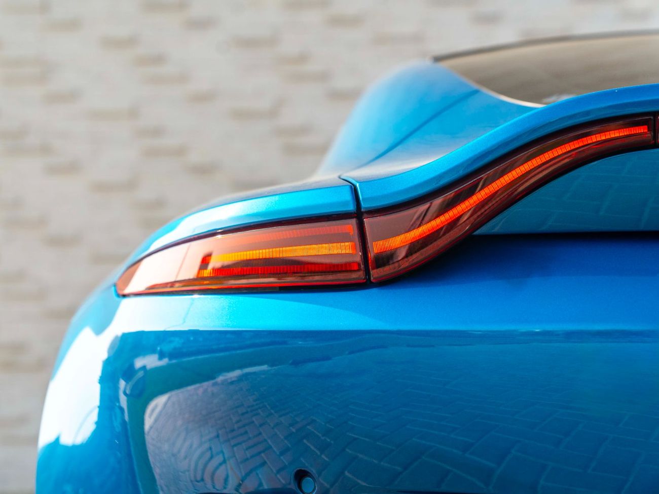 Aston Martin Vantage S