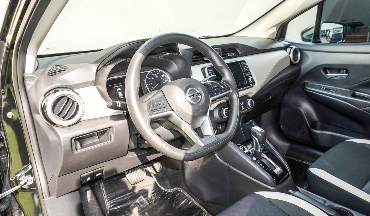 نيسان فيرسا SV