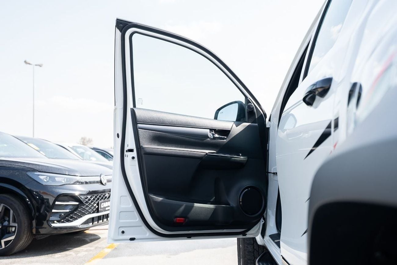 تويوتا هيلوكس GR-S 4.0L