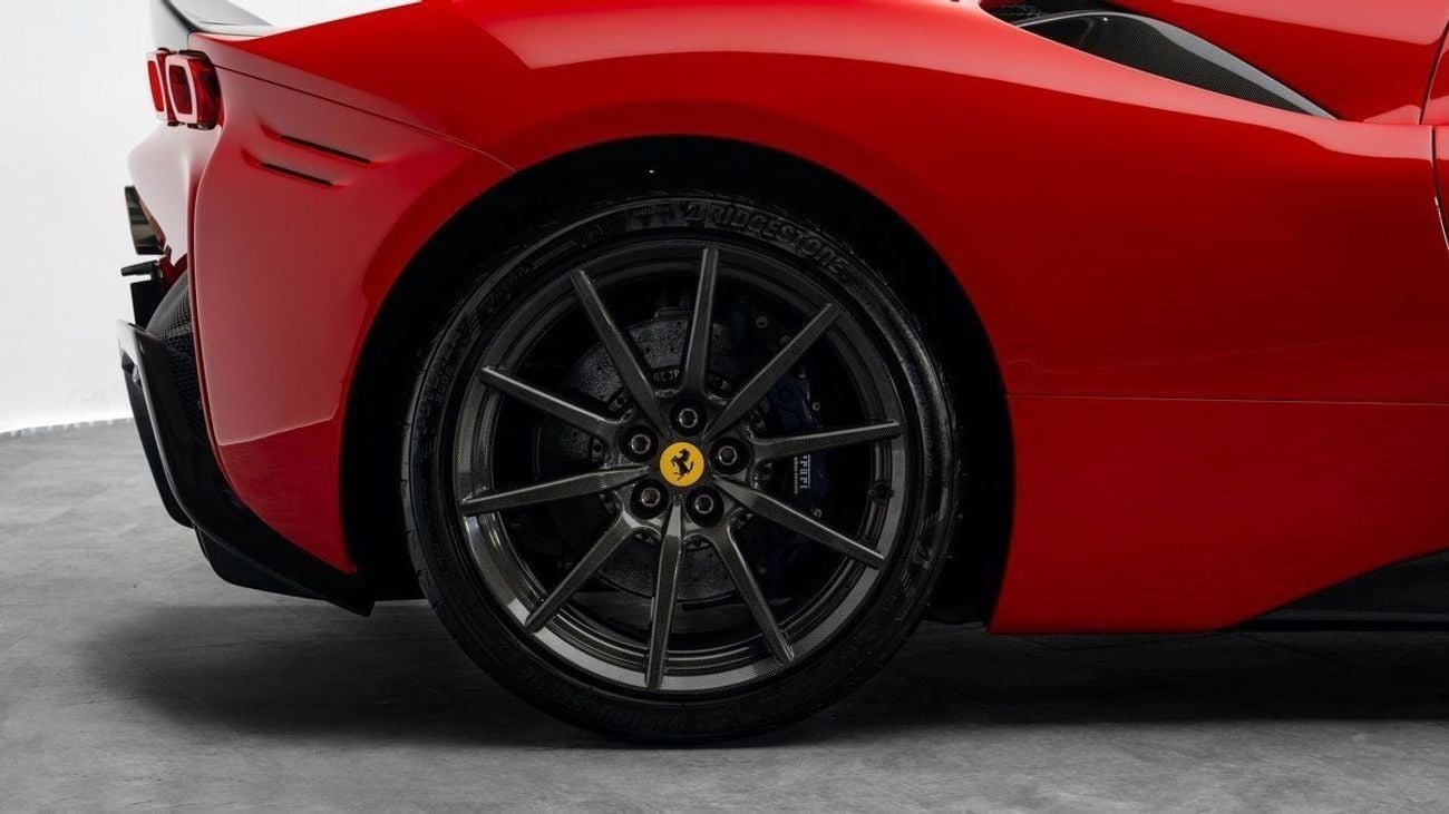 Ferrari SF90 STRADALE Tailor Made Ispirazioni 1 of 1 -  2022 - GCC - Under Service Contract