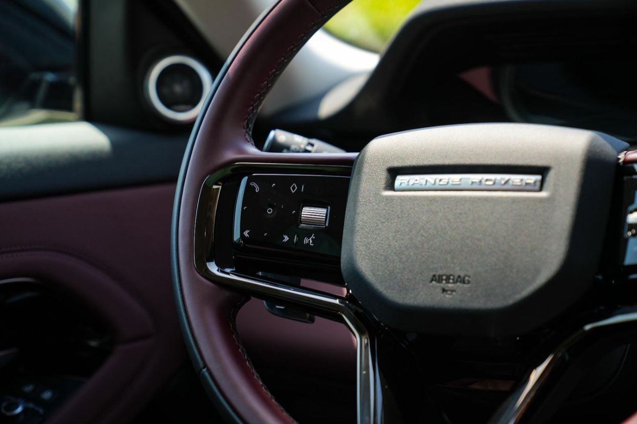 Land Rover Range Rover Evoque DYNAMIC SE P250 2025!! FIVE YEARS WARRANTY!! THREE YEARS SERVICE CONTRACT