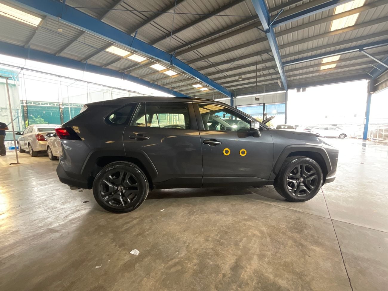 تويوتا راف ٤ 2.5 ADVENTURE 4WD AUTO | شامل الضمان | 0 ﺪﻔﻋﺓ ﺃﻮﻟﻯ