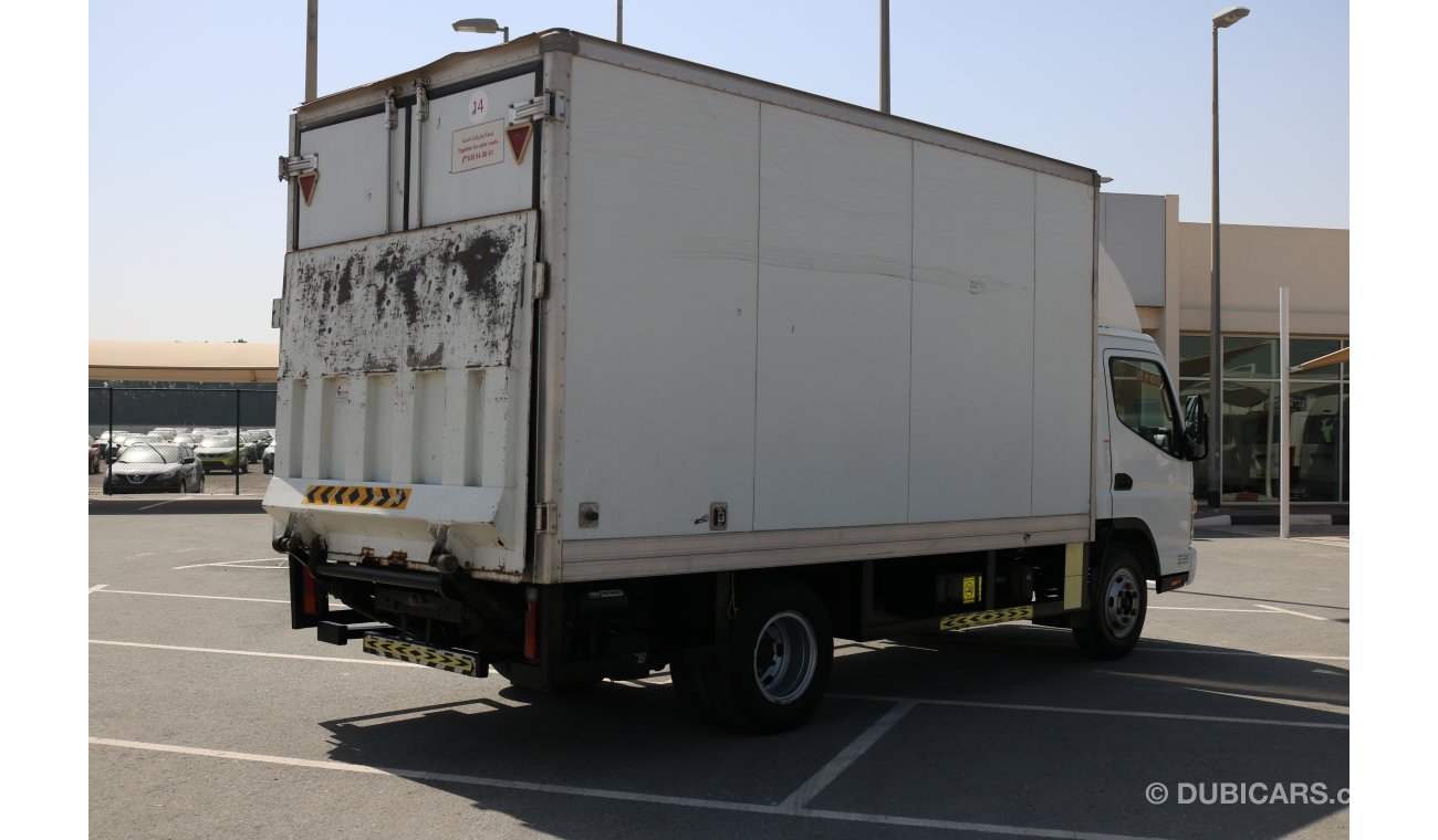 Mitsubishi Canter INSULATED BOX WITH TAIL LIFT