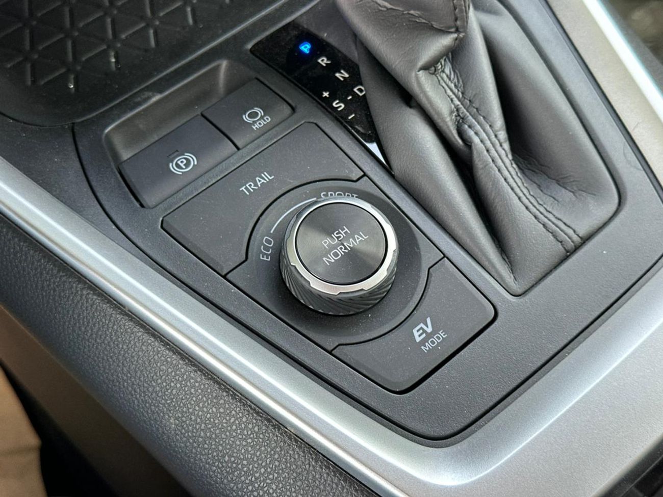 تويوتا راف ٤ 2.5L EXR Hybrid