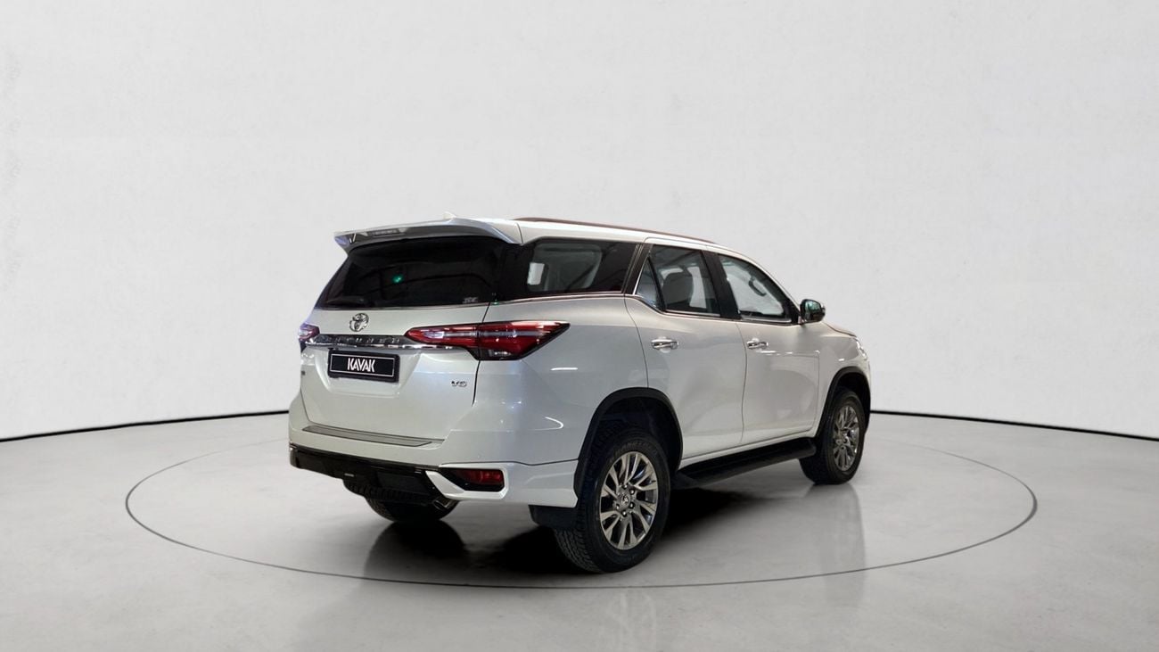 Toyota Fortuner 4.0 4WD AUTO 7STR VXR RA/RB | Guaranteed Warranty | 0 Down Payment